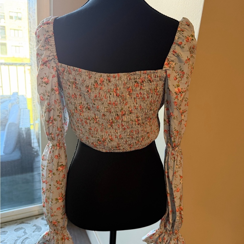SHEIN Adorable Light Blue Floral Tie-Front Puff Sleeve Crop Top size Small - Picture 6 of 8